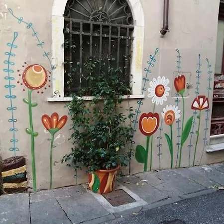 Vila Casa Degli Artisti - Acquilotto *