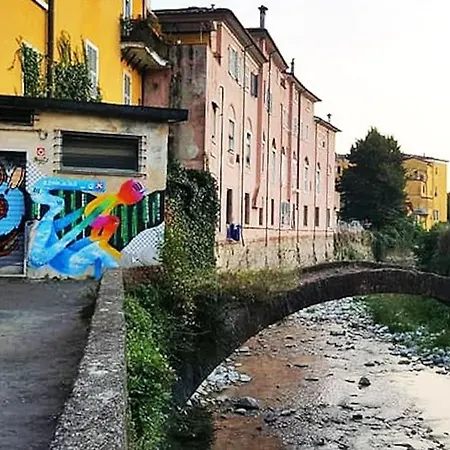 Vila Casa Degli Artisti - Acquilotto *